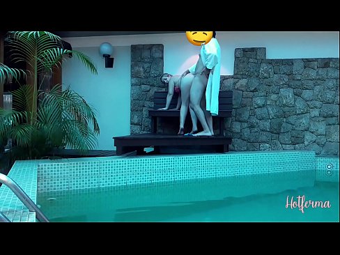 ❤️ Šéf pozve slúžku k bazénu, ale neodolala horúcemu ❌ Sex video na nás sk.redporn-tv.ru ❤